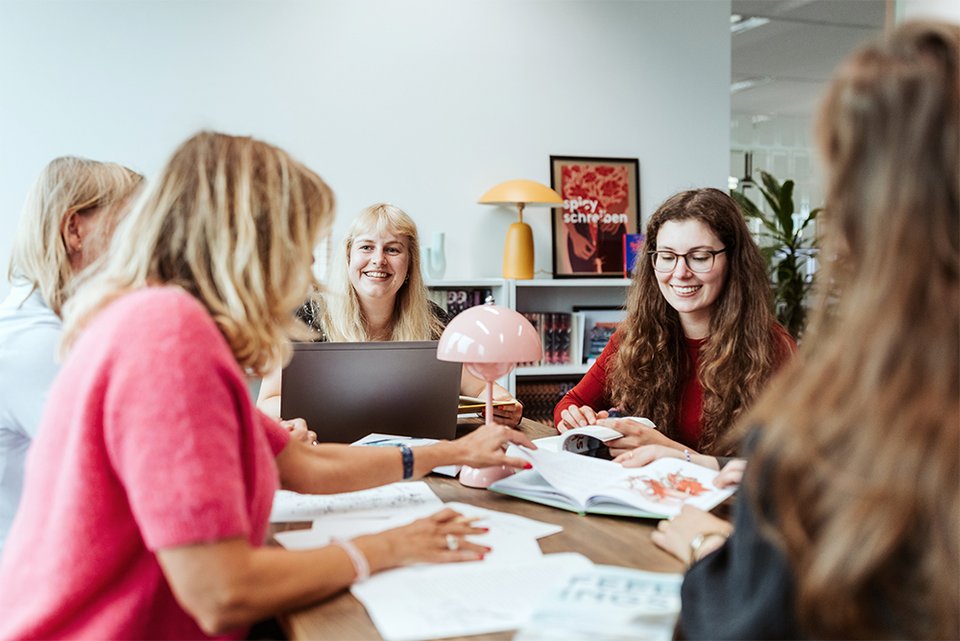 Bokdesign och språkgranskning