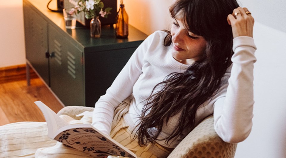 female-person-reading-a-book